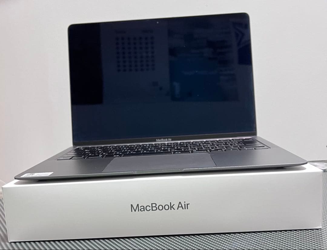 MacBook Air M1 2020 【8GB/256GB】13インチ