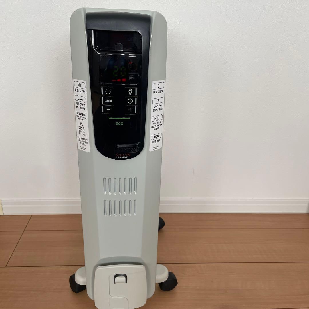 デロンギデジタルラディアントオイルヒーター　KHD41812-BK