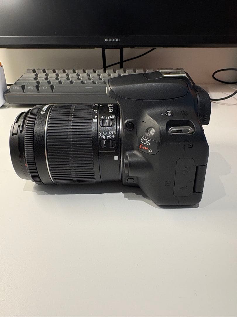 Canon EOS Kiss X9 デジタル一眼レフ