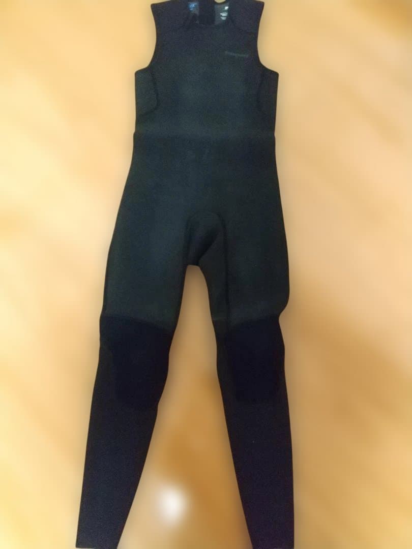 patagonia ノースリーブウェットスーツ