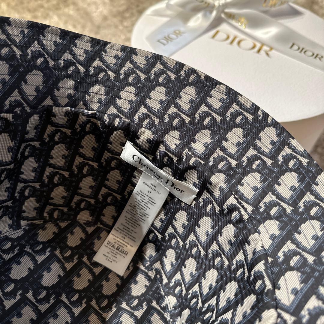 新品‼️未使用‼️定価10万超え！ディオールバケットハットネイビー57