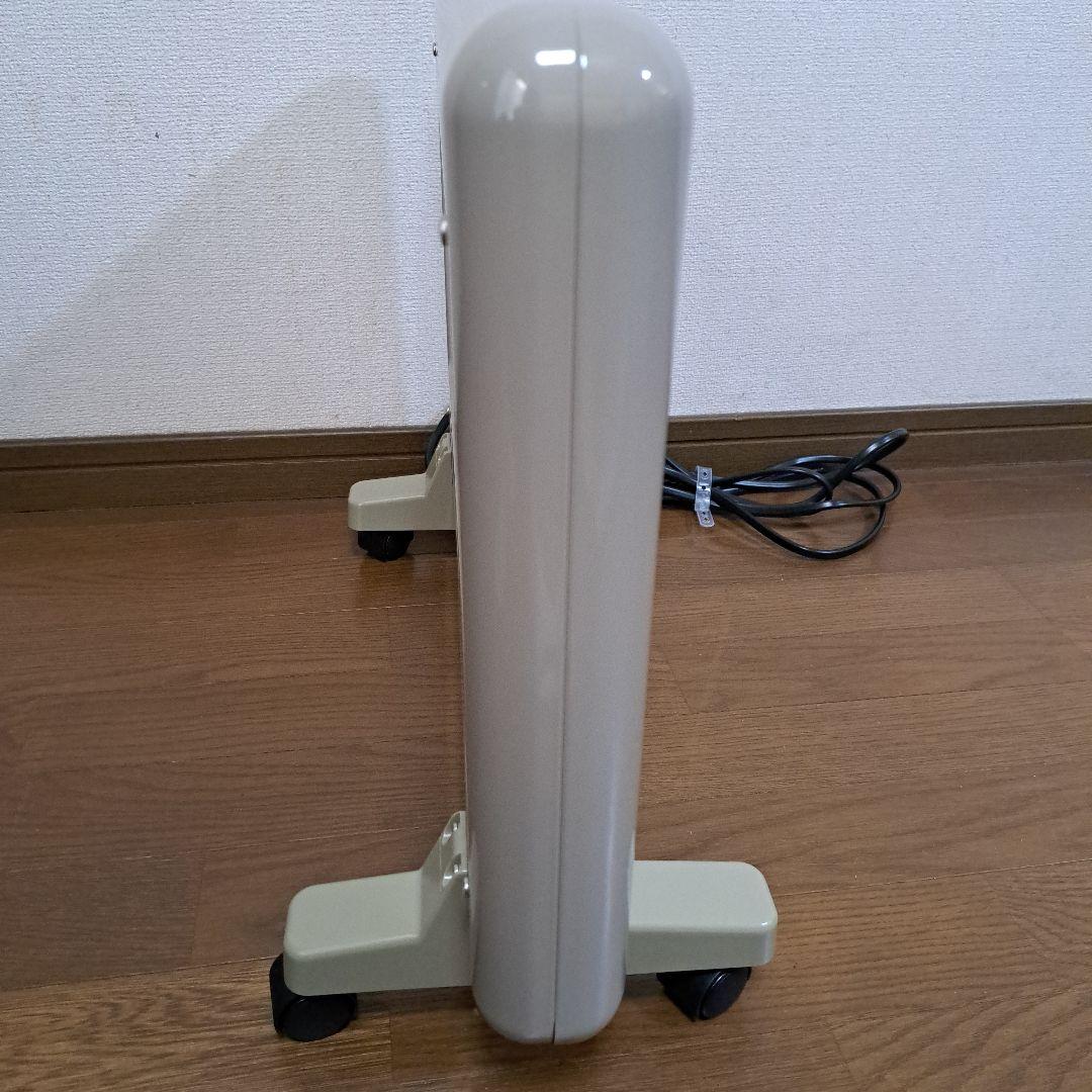 暖房器具　遠赤外線パネルヒーター