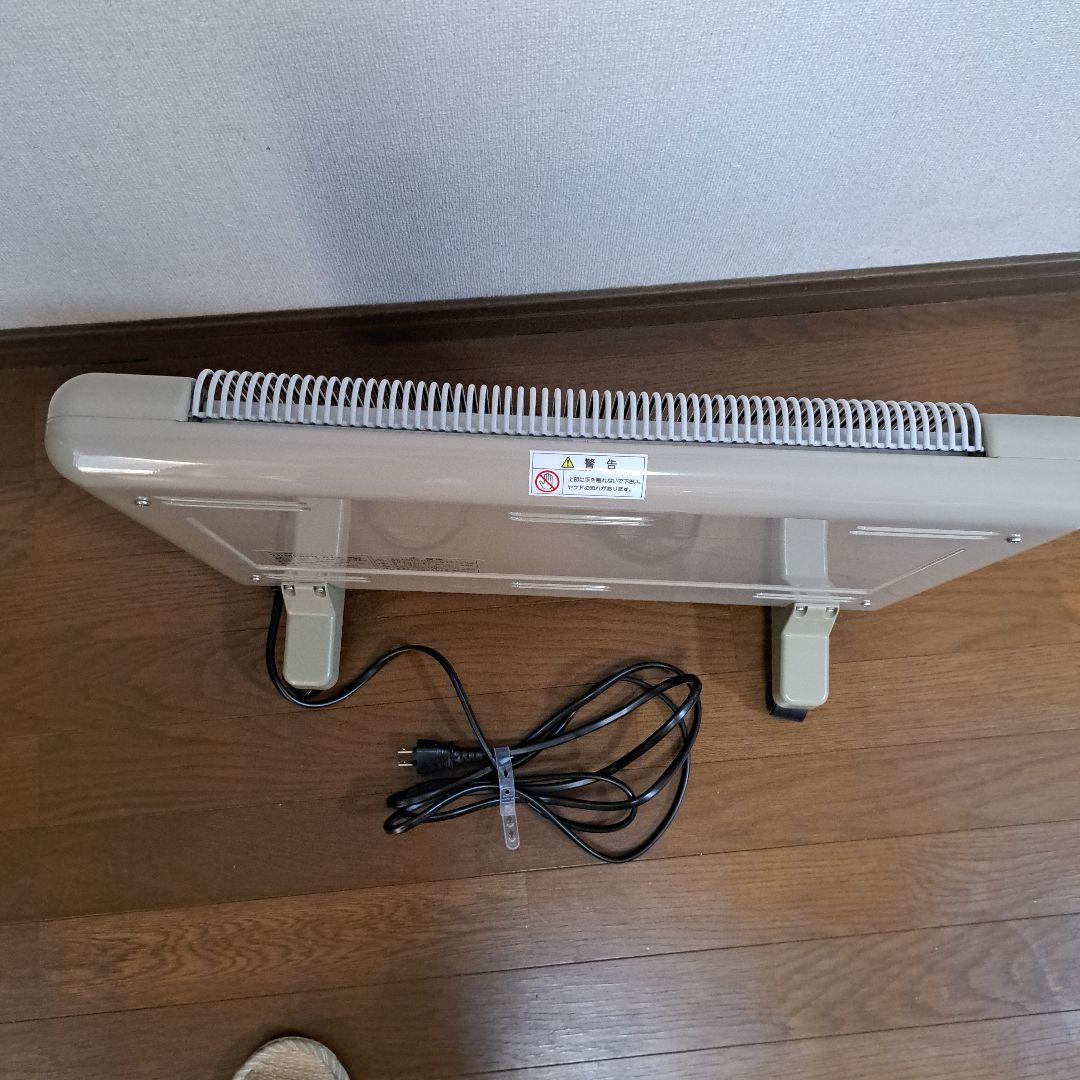 暖房器具　遠赤外線パネルヒーター
