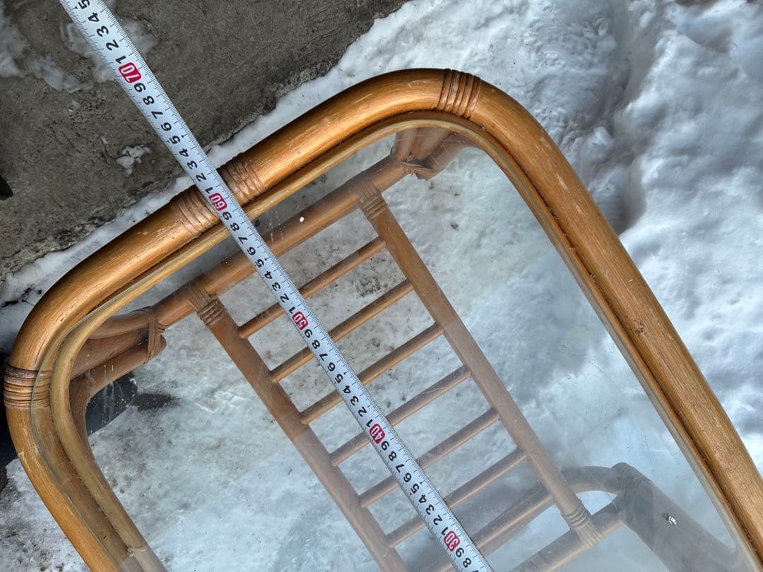 ビンテージ　古びた良き佇まいのラタン　小さなガラステーブル　藤家具　藤テーブル