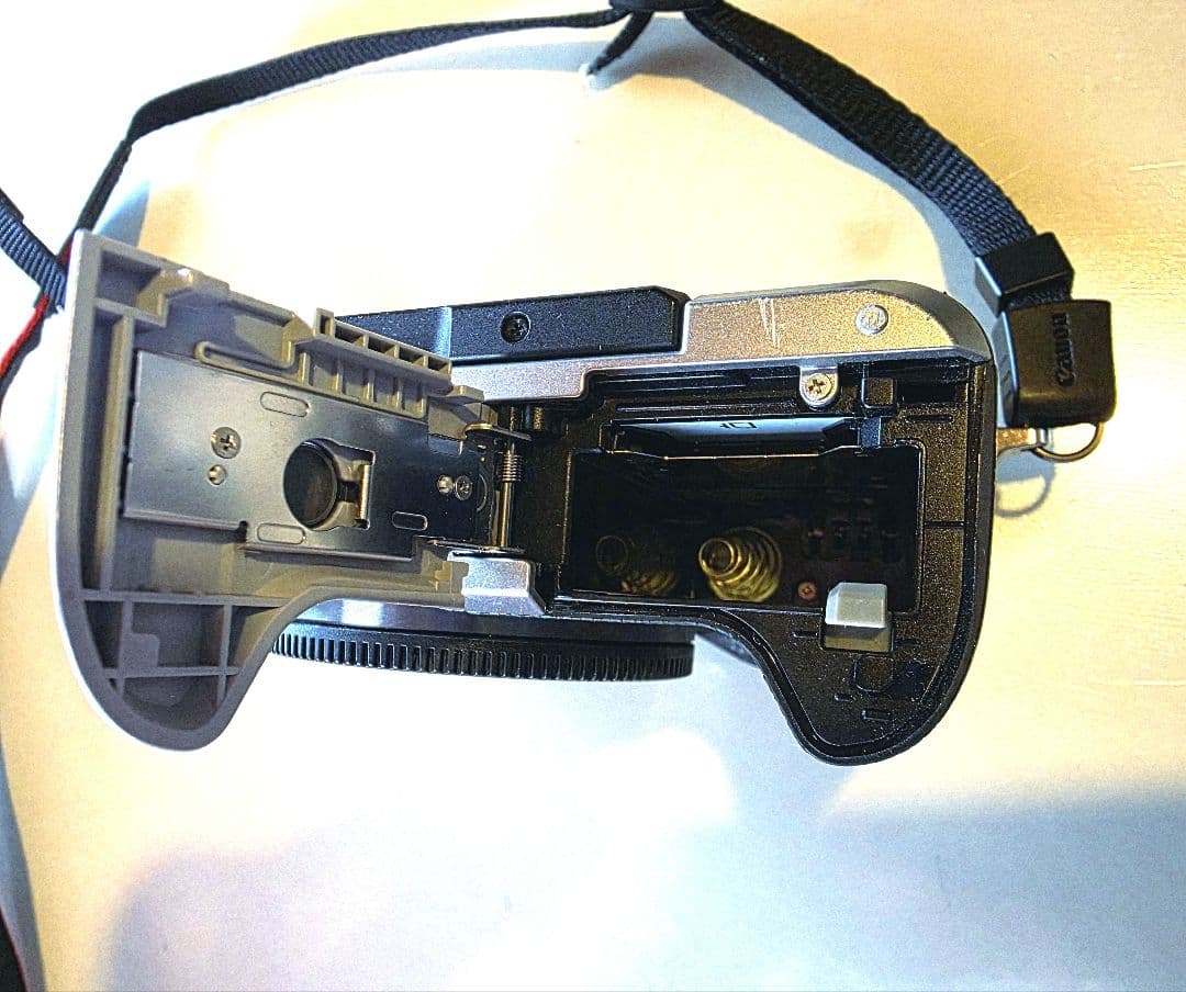 【豪華セット】CanonEOSM6 ミラーレス レンズ3本 EVF付 動作確認済