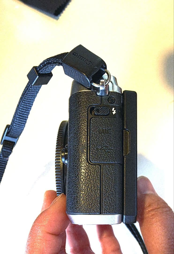 【豪華セット】CanonEOSM6 ミラーレス レンズ3本 EVF付 動作確認済