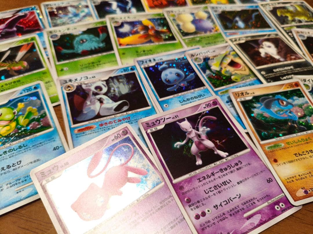 「筋ギンポ」購入されないでください！キラキラポケモンカードなどまとめ売り