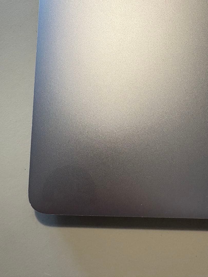 Apple MacBook Pro (2019) 本体 スペースグレー