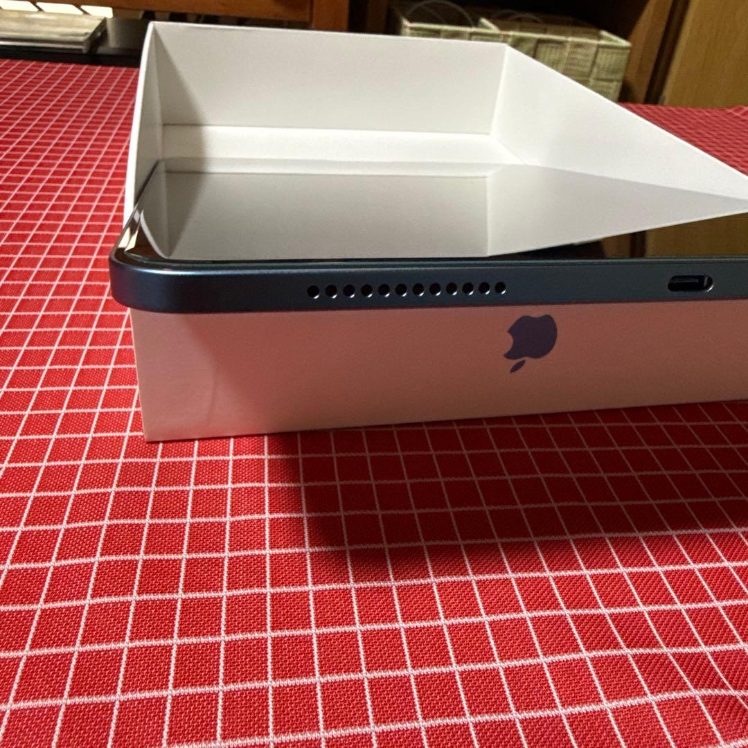 iPad Air 第5世代 64GB Wi-Fiモデル　ブルー
