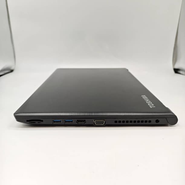 フルHD 美品★ 15 東芝 i7-7 16GB SSD256GB オフィス