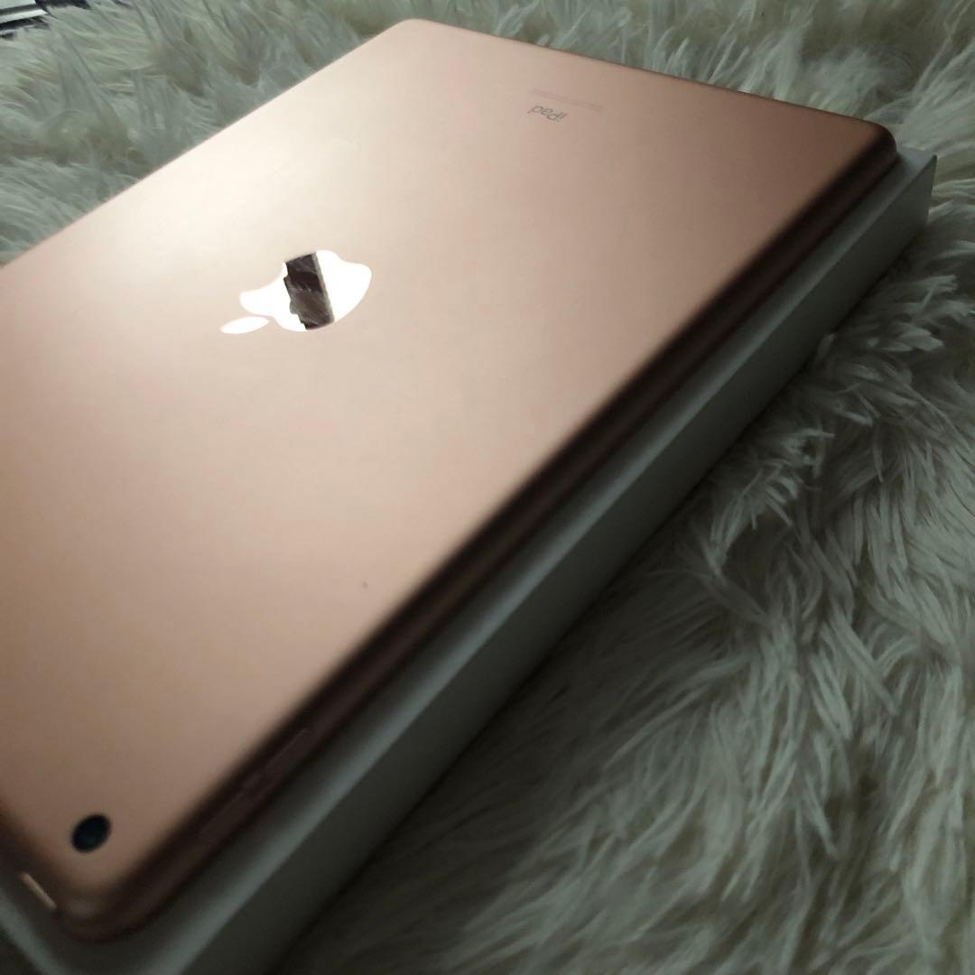 【完動品】iPad 第7世代 32GB 【すぐ発送】