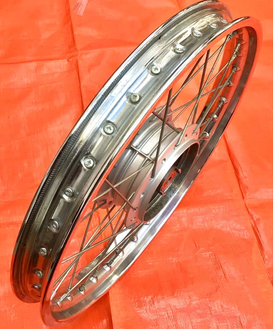 スーパーカブ110(JA44)【フロントホイール】ブレーキパネル付