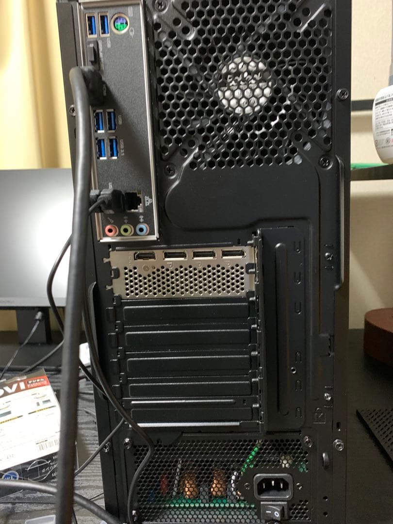 DAIV A7のデスクトップパソコンです。