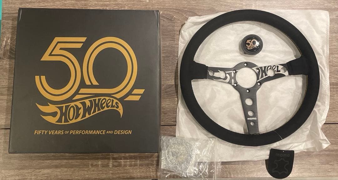アウトレット品　momoステアリング ホットウィール50周年限定モデル