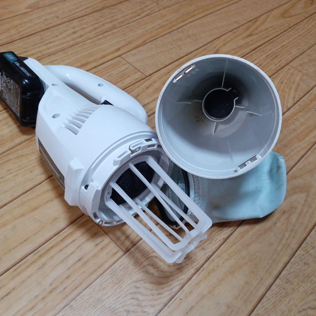 マキタ10.8V充電式クリーナCL106FD バッテリー2個付