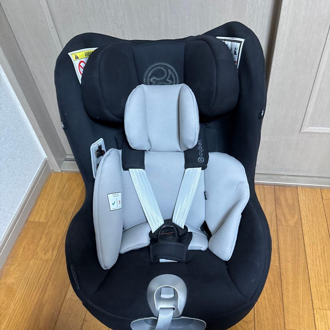 ♡送料無料‼️♡ サイベックス　sirona i-Size ベース付き