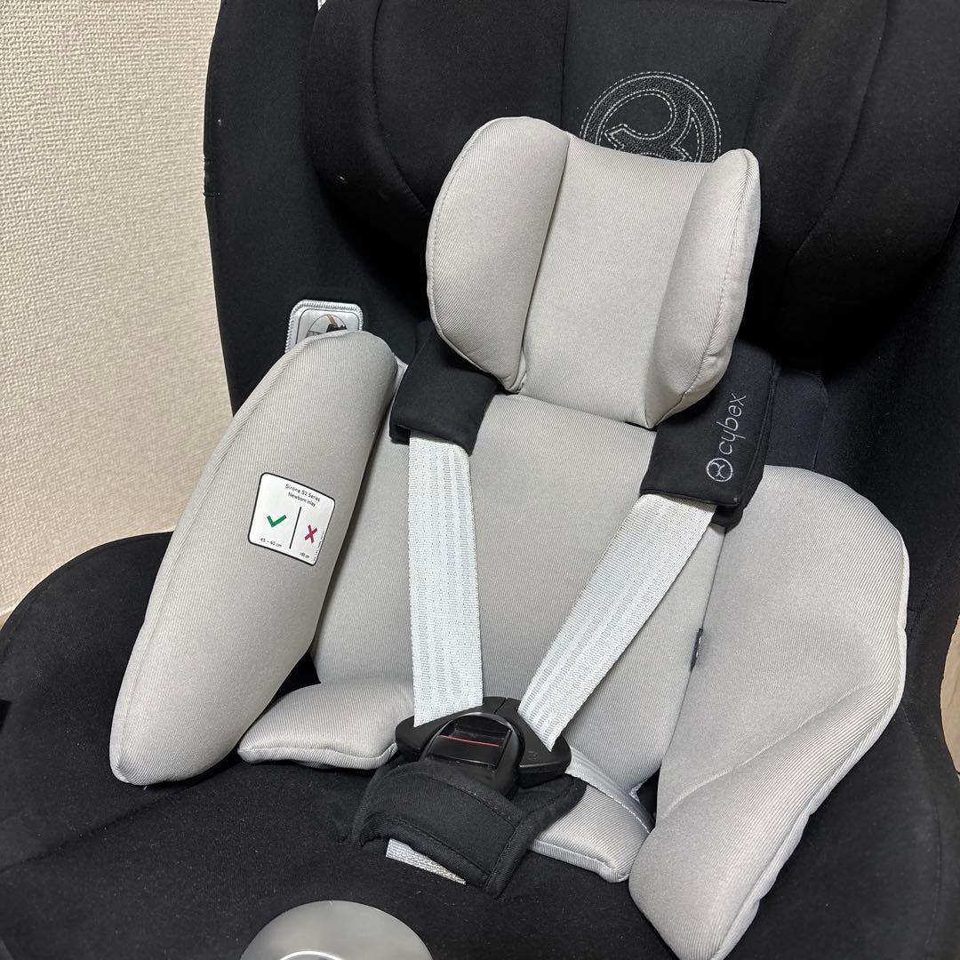 ♡送料無料‼️♡ サイベックス　sirona i-Size ベース付き