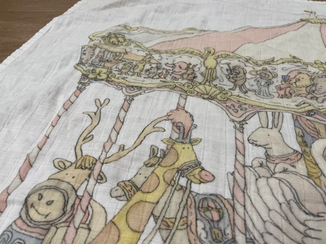 ゆ*ま様 アトリエシュー　AtelierChoux おくるみ　カルーセル　ブラン