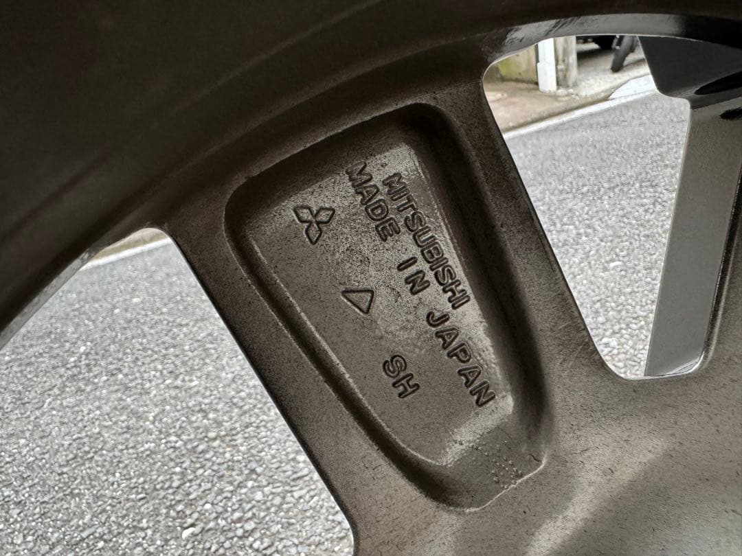 ［美品］三菱デリカD5 純正 タイヤホイール シャモニー ブラックアルミホイール