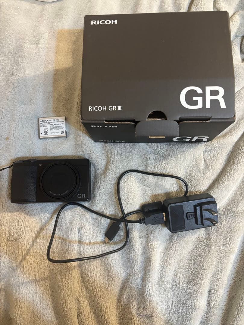 【美品】中古品　RICOH GR Ⅲ コンパクトデジタルカメラ