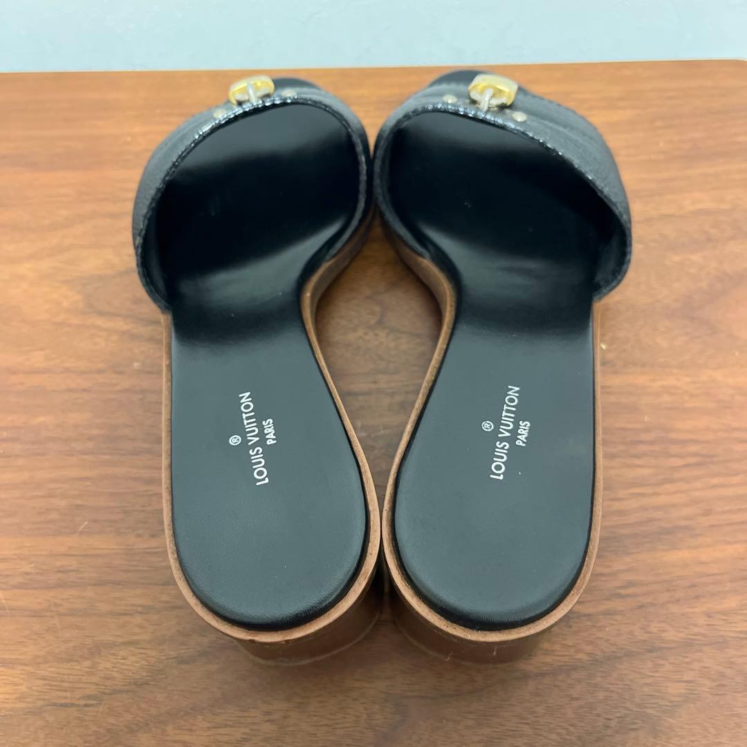 ルイヴィトン　黒　ミュール