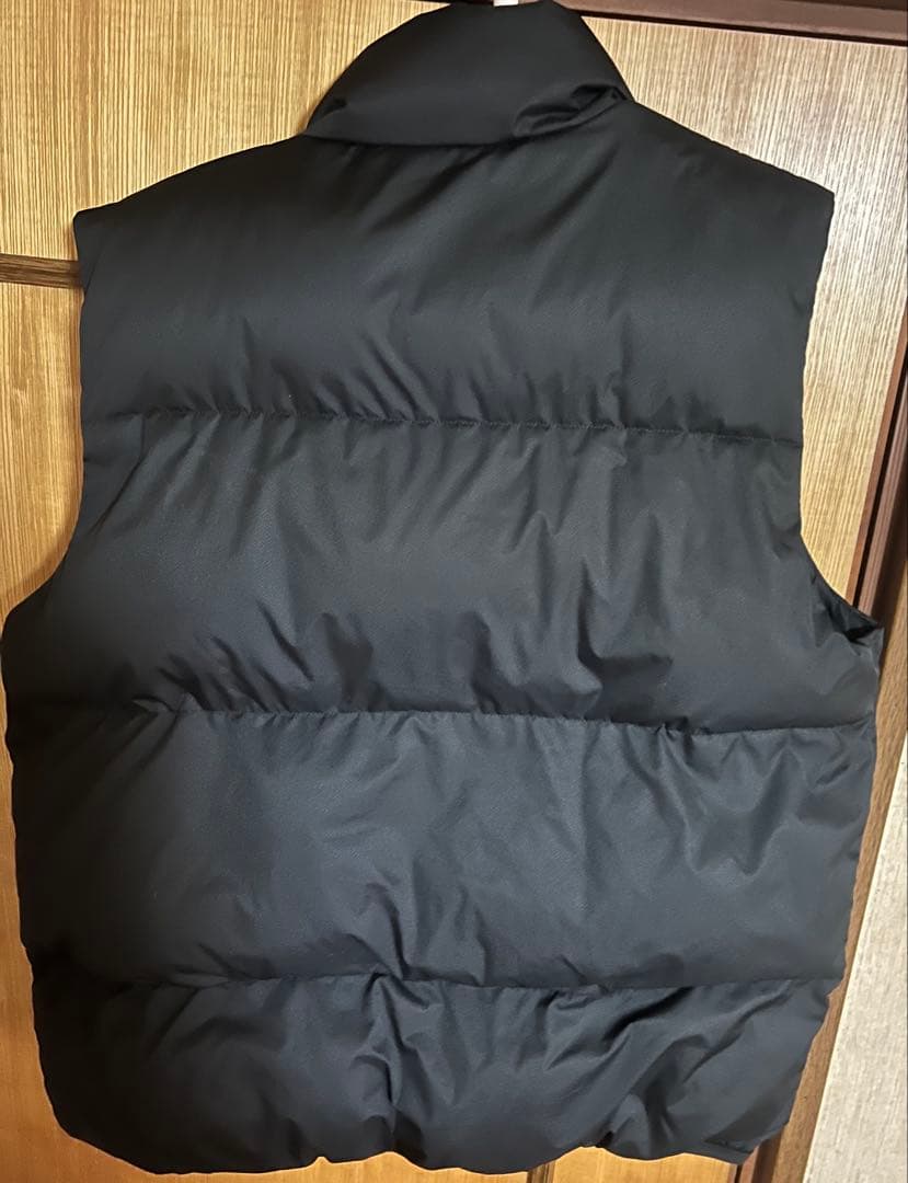 Nike 黒 ダウンベスト Mサイズ