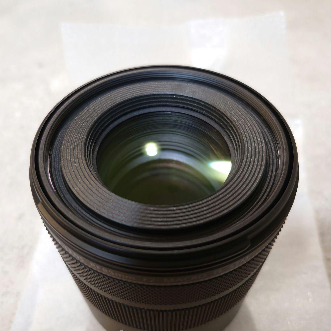 [新品]Canon RF 85mm F2 MACRO IS STM　交換式レンズ