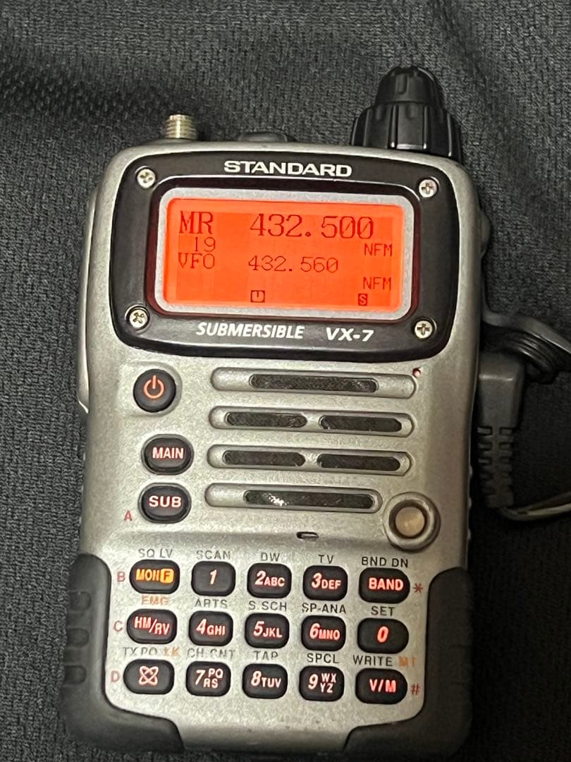 八重洲無線 STANDARD VX-7 トリプルバンド受信機 アンテナ付き