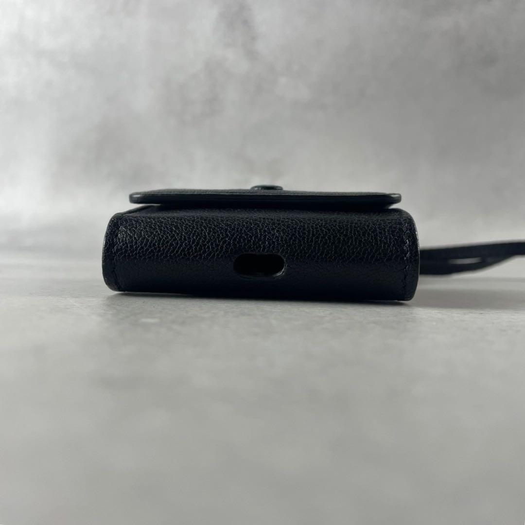 未使用に近い◎メゾンマルジェラ AirPodsケース ストラップ付 レザー 黒