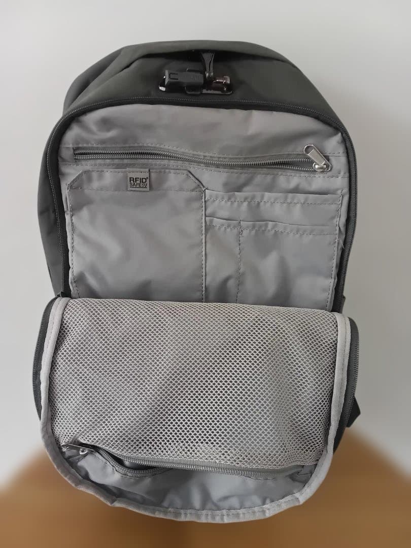 PacSafe/パックセーフ VIBE 25 ECONYL（バイブ25　エコ）