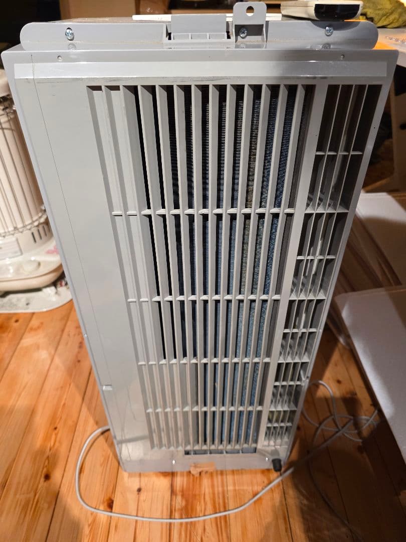 窓用エアコン ホワイト リモコン付き