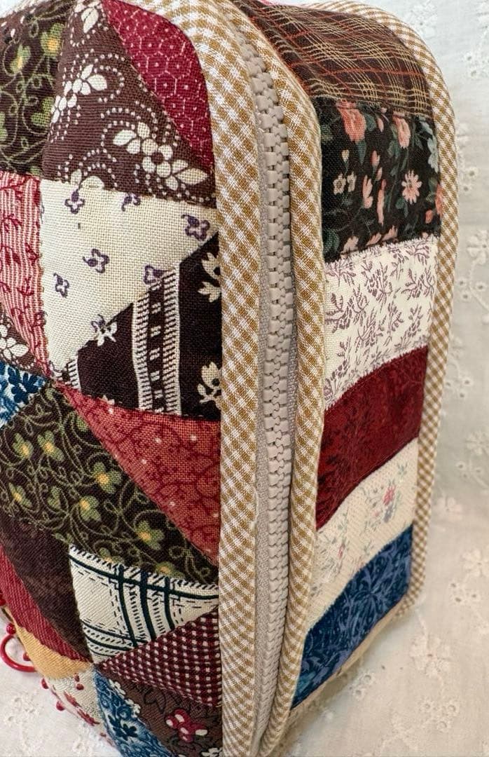 ♡ハンドメイド♡1点限り‼️ スーちゃんカントリーパッチワークBIGバニティポーチ