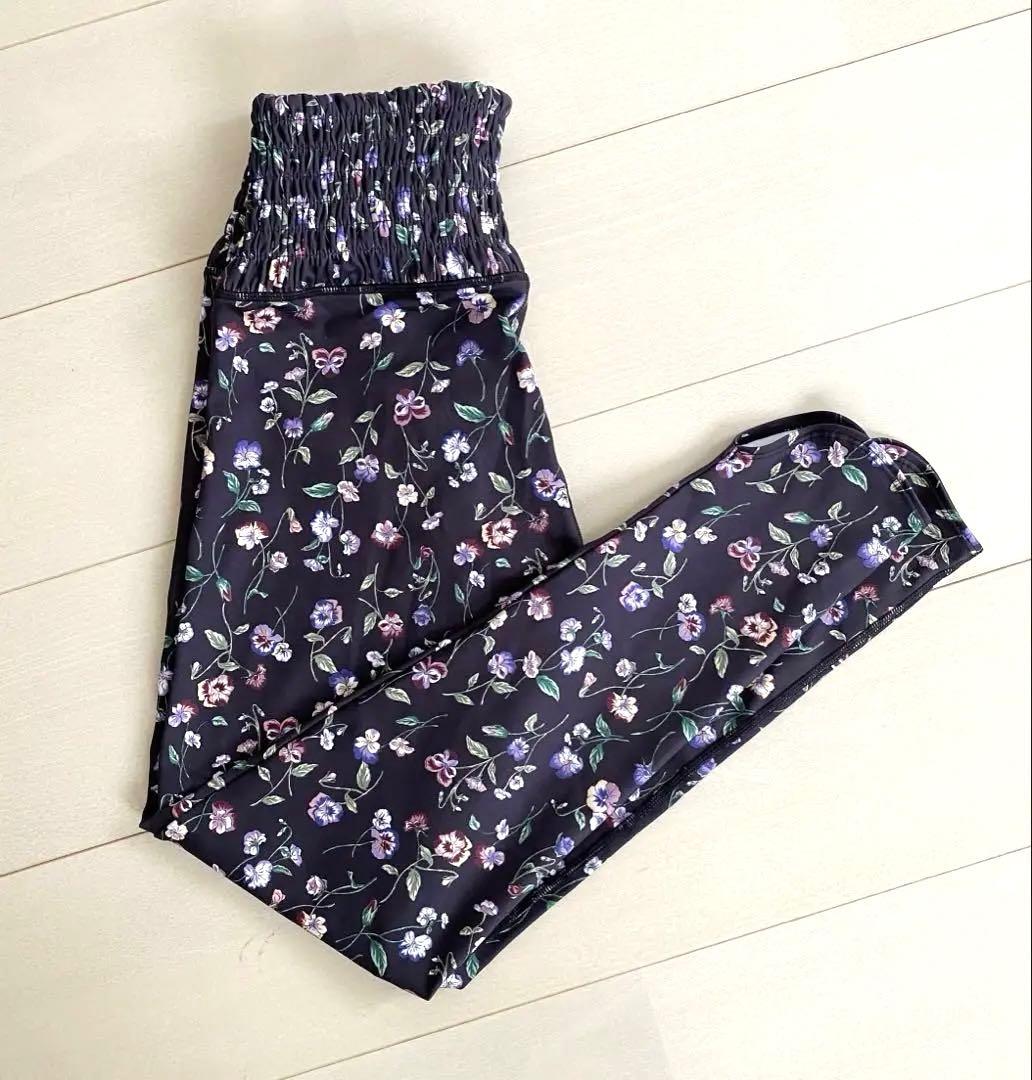 スカーラ♡新作♡レギンス♡パンジー♡冬のお花♡シャーリングレギンス♡Mサイズ