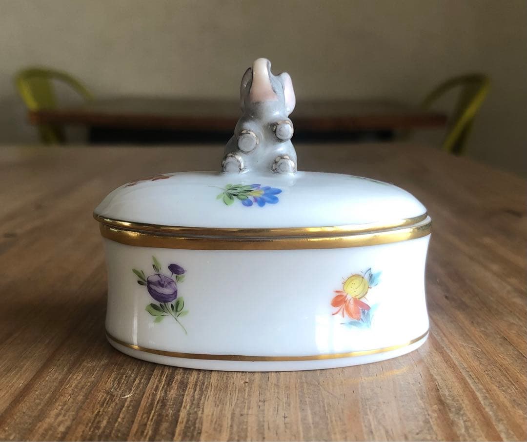 パーシー　ヘレンド　ボンボニエール　ミルフルールオーバルボックス（ゾウ）