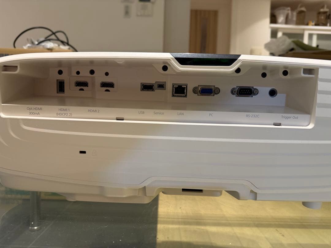 値下げ エプソン EH-TW8300W 4K対応3Dシアター ワイヤレス対応