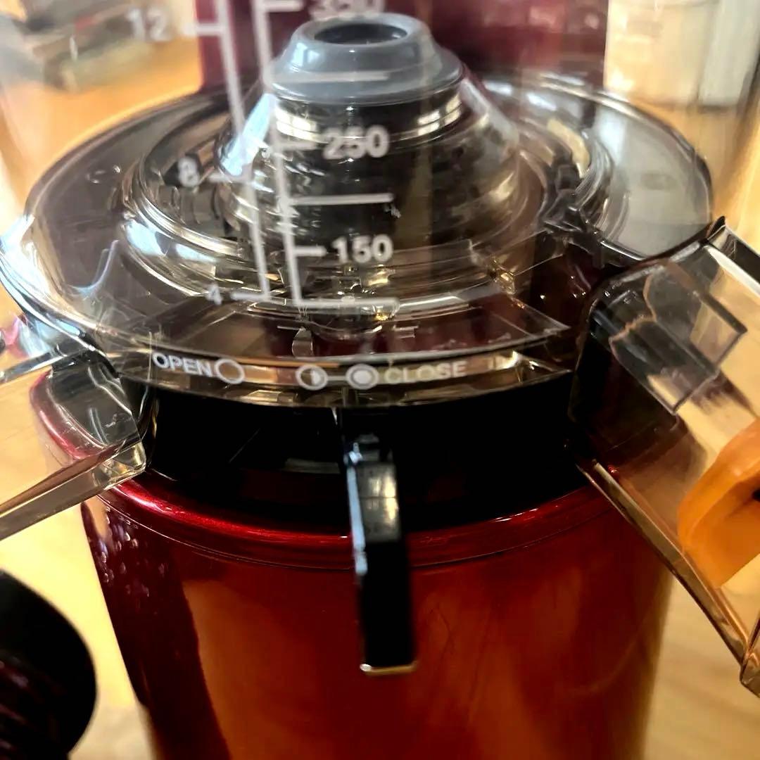 Hurom スロージューサー　H-AA-RBA17