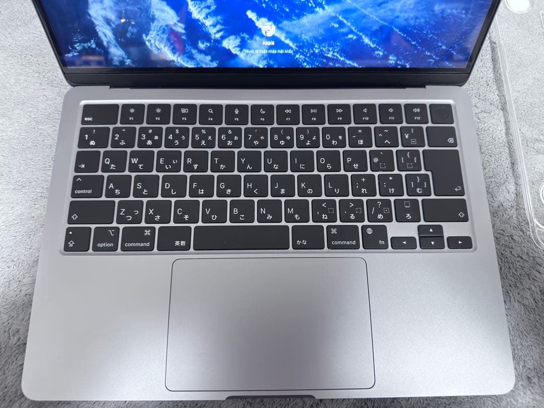 Apple MacBook Air 13.6インチ スペースグレー (M2)