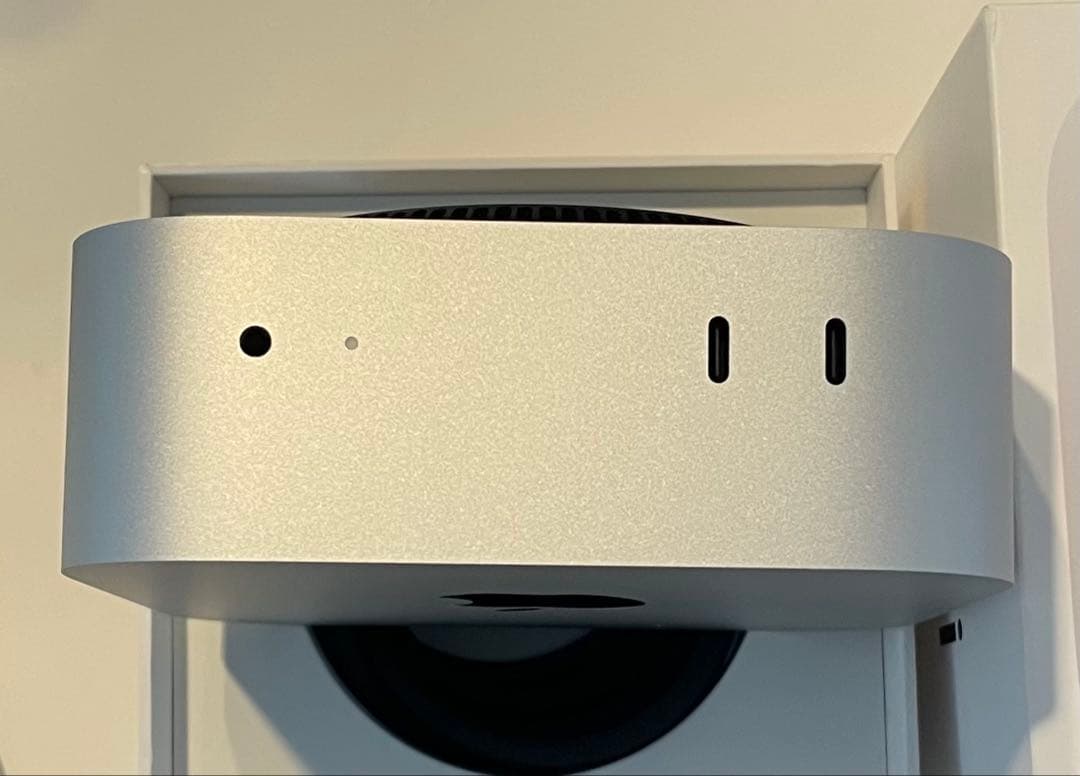 Apple M4チップ Mac mini 24GBメモリ 512GB ２０２４