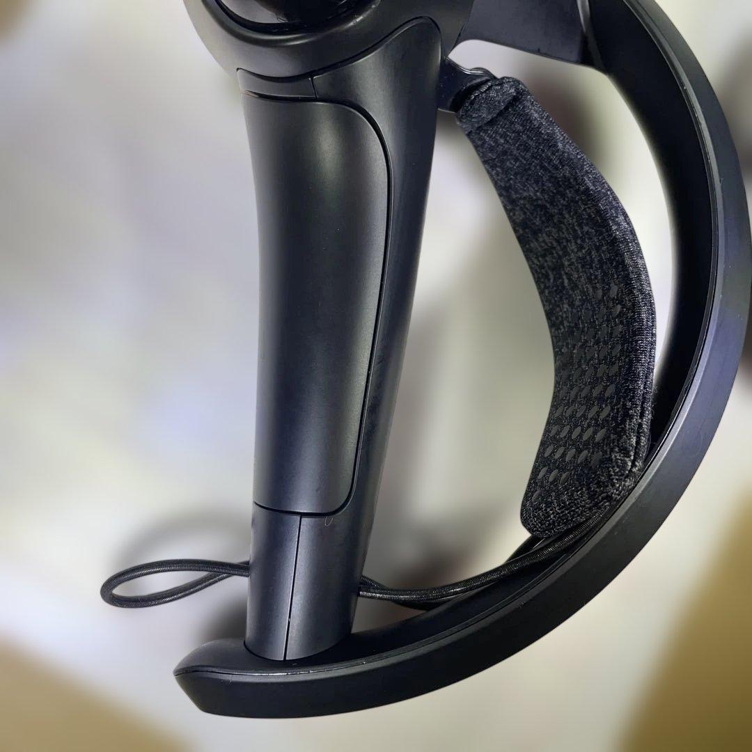 良い　valve indexコントローラー左右セット 動作確認済み　清掃済み