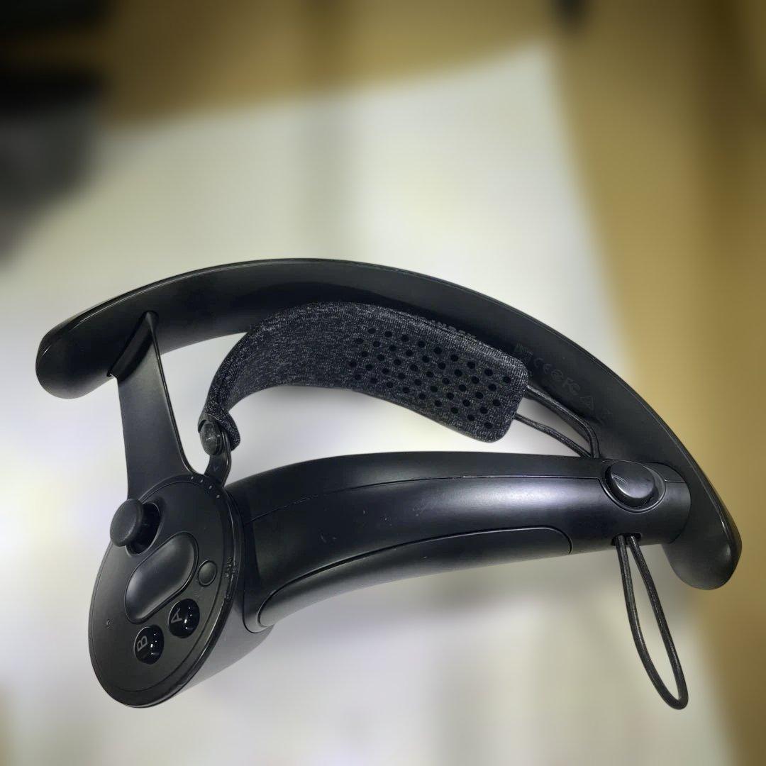 良い　valve indexコントローラー左右セット 動作確認済み　清掃済み