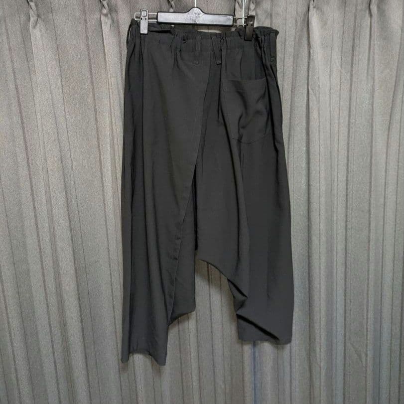 1325 ISSEY MIYAKE サルエルパンツ　グレー　IL61FF112