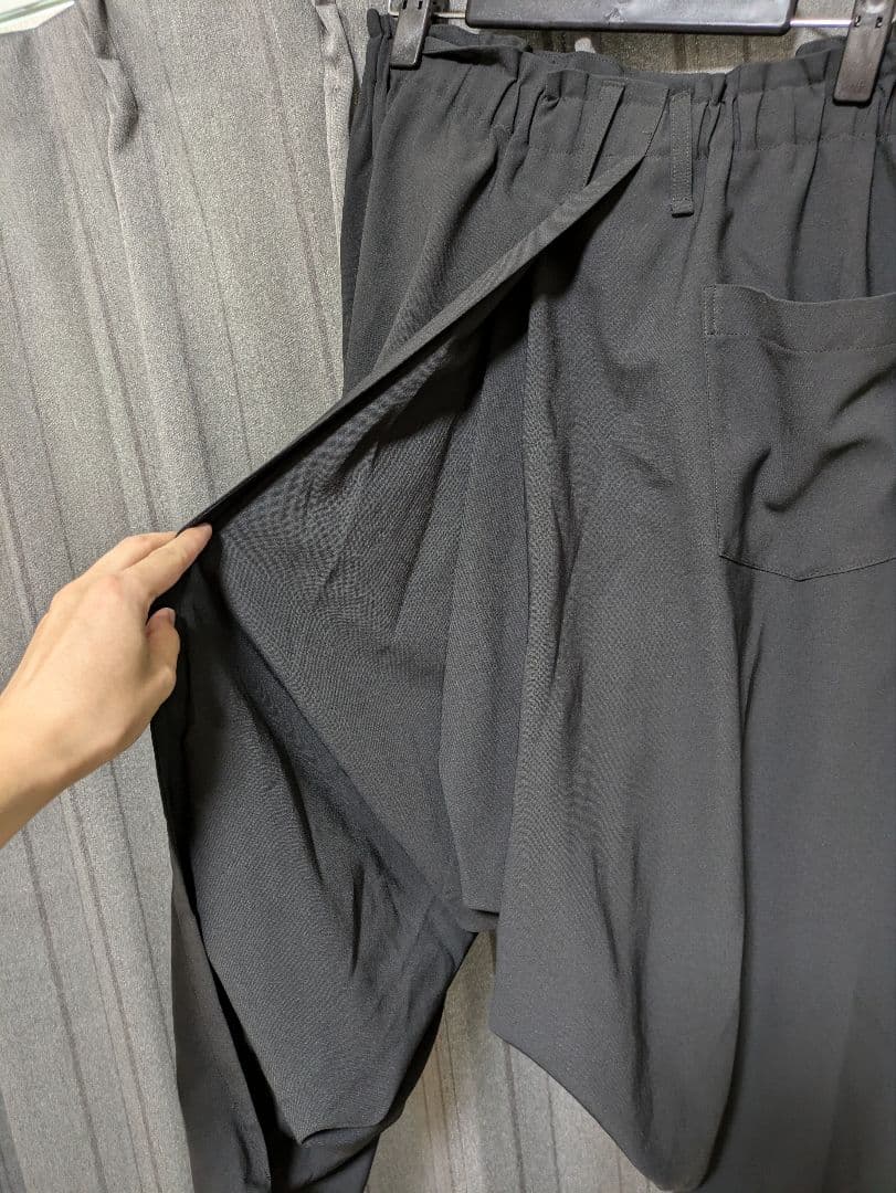 1325 ISSEY MIYAKE サルエルパンツ　グレー　IL61FF112