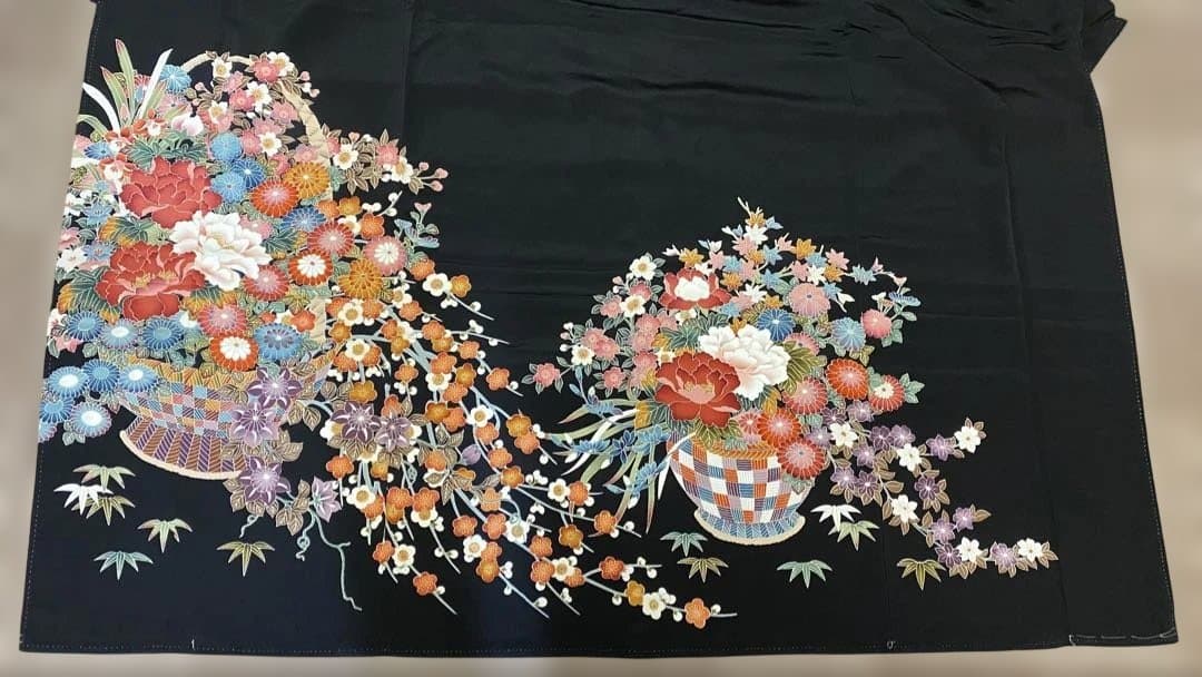 おばちゃん 《LL 124cm》黒留袖リメイク ヨーク切り替え 七分袖