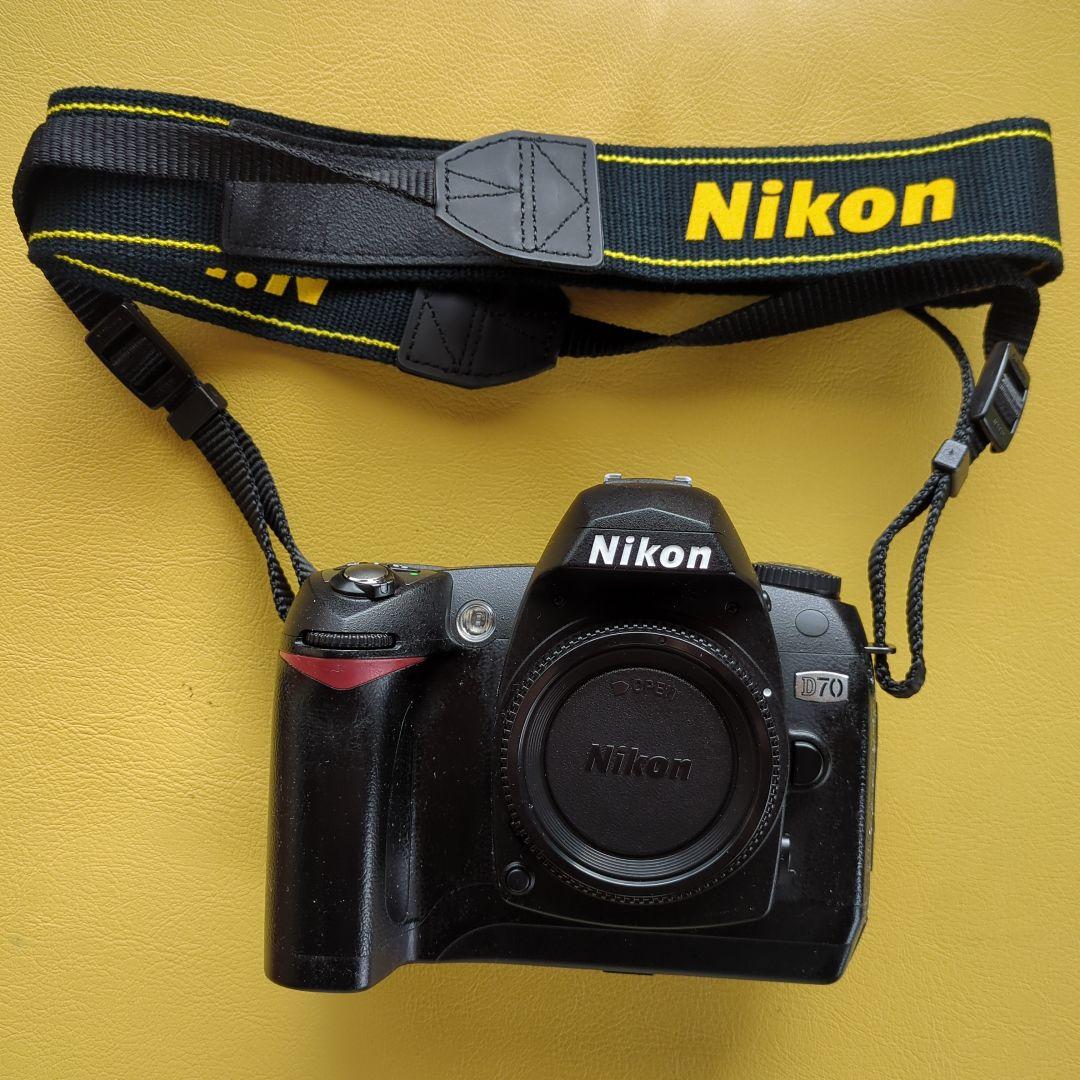 ニコン　デジタル一眼レフカメラ　Ｄ70+ズームセット+専用バッグ