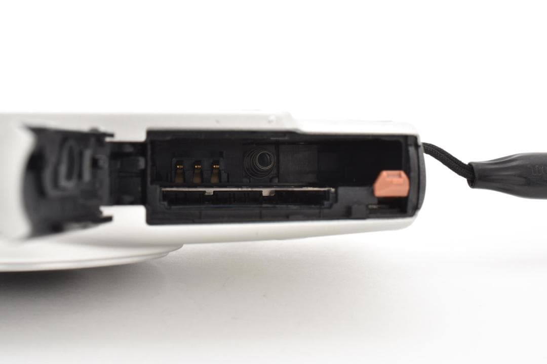 キャノン IXY 620F Canon コンパクトカメラ ジャンク シルバー