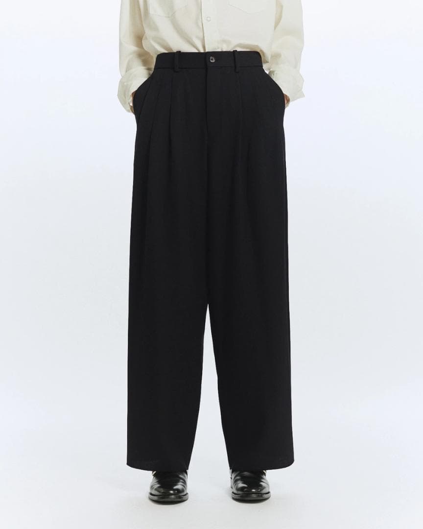 パンツ MARKAWARE TRIPLE PLEATED WIDE TROUSERS