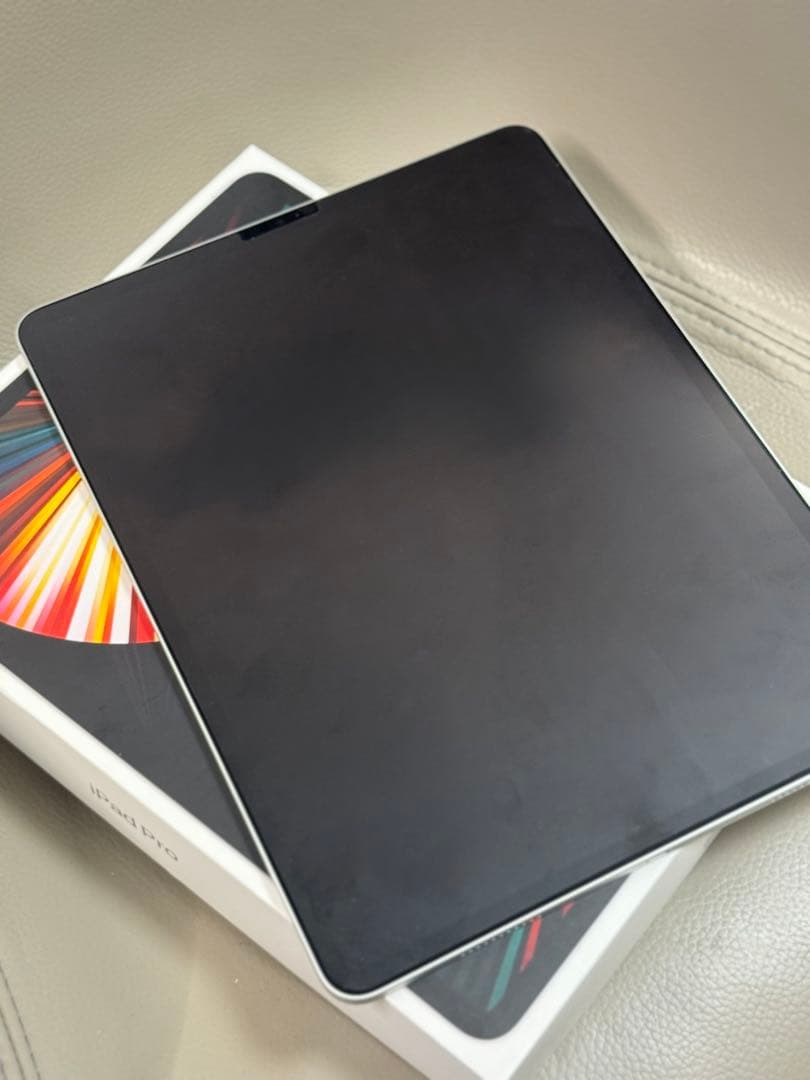 【美品・箱付き】iPad Pro （第5世代） 12.9 シルバー 256GB