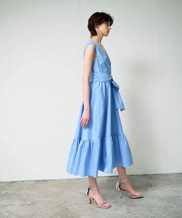 美品サイズ38　GRACE CLASSライトタフタドレス　グレースコンチネンタル