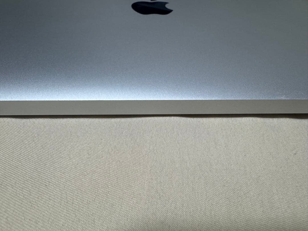 Apple macbook Air M1 8GB 256GB シルバー