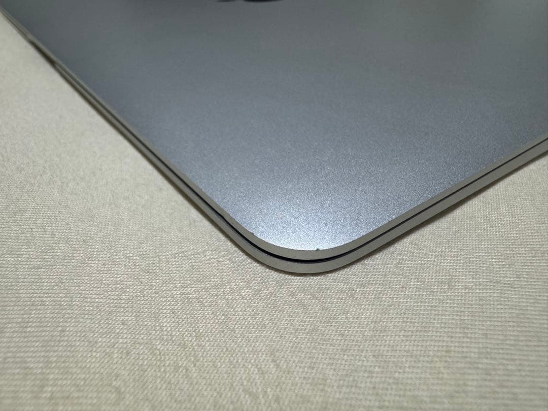 Apple macbook Air M1 8GB 256GB シルバー